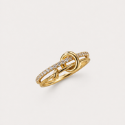 Bague Tara en or avec pierre précieuse, fabriquée par OPALINE PARIS, visible avec détails de la bague.