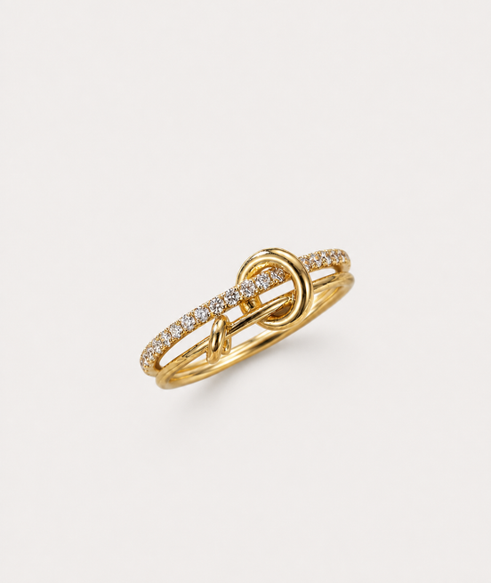 Bague Tara en or avec pierre précieuse, fabriquée par OPALINE PARIS, visible avec détails de la bague.