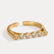 Bague Elios OPALINE PARIS en or avec pierre précieuse, vue de face, taille ajustable 52-56, bijou élégant et sophistiqué.
