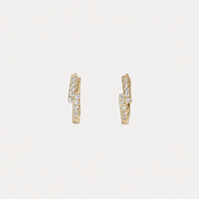 Boucles d'oreilles Mina OPALINE PARIS en plaqué or avec pierres délicates, visibles sur une surface claire.