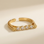 Bague Elios en or avec pierre précieuse, bracelet élégant de la marque OPALINE PARIS, vue de face.