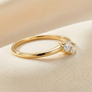 Bague Pia en acier inoxydable d'Opaline Paris avec pierre délicate, taille 52-56, design élégant et moderne.