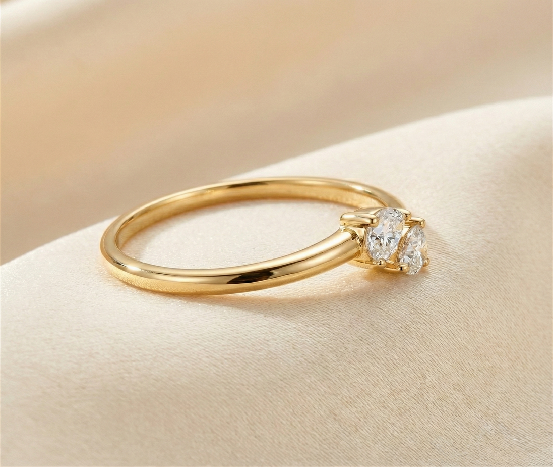 Bague Pia en acier inoxydable d'Opaline Paris avec pierre délicate, taille 52-56, design élégant et moderne.