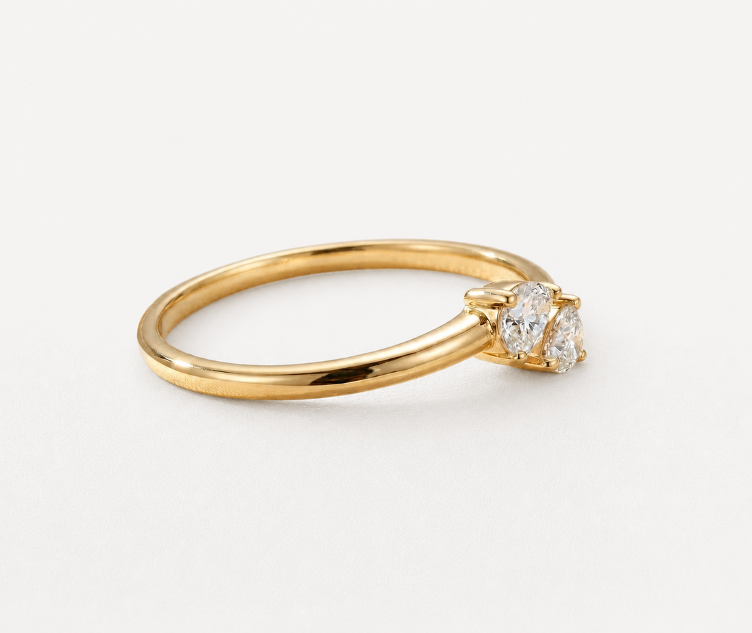 Bague Pia OPALINE PARIS en argent avec pierre précieuse, vue de face sur fond blanc.