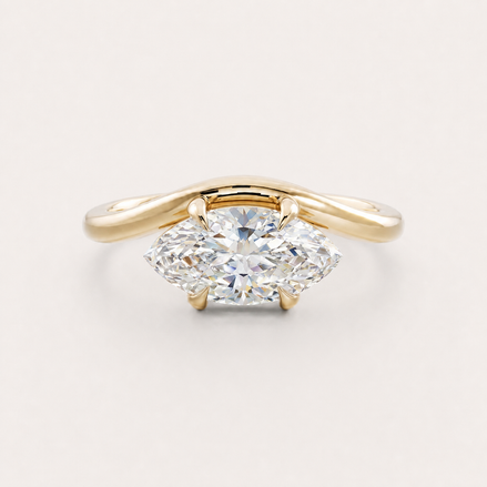 Bague Milie en or avec pierre délicate, bijou élégant de la marque OPALINE PARIS, vue de face sur fond blanc.